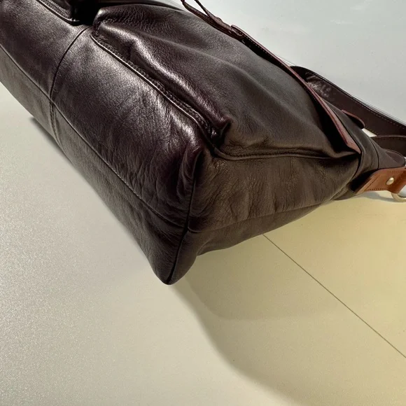 Osgoode Marley 7103 Soft Raisin Cashmere Leather Crossbody Handbag - Picture 8 of 11